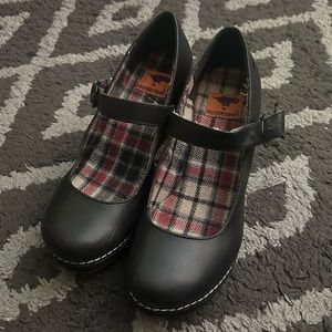Rocket Dog Grade School Mary Jane shoes size 10